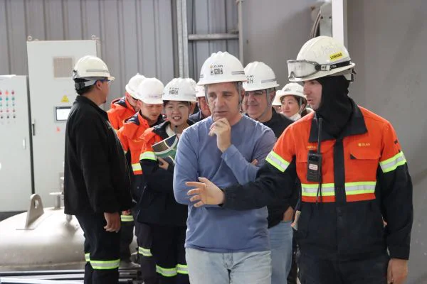 El ministro Caputo visitó la Planta de Zijin-Liex en Fiambalá 2