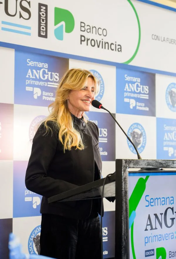 Descargar foto de Marisa Fassi, intendenta de Cañuelas