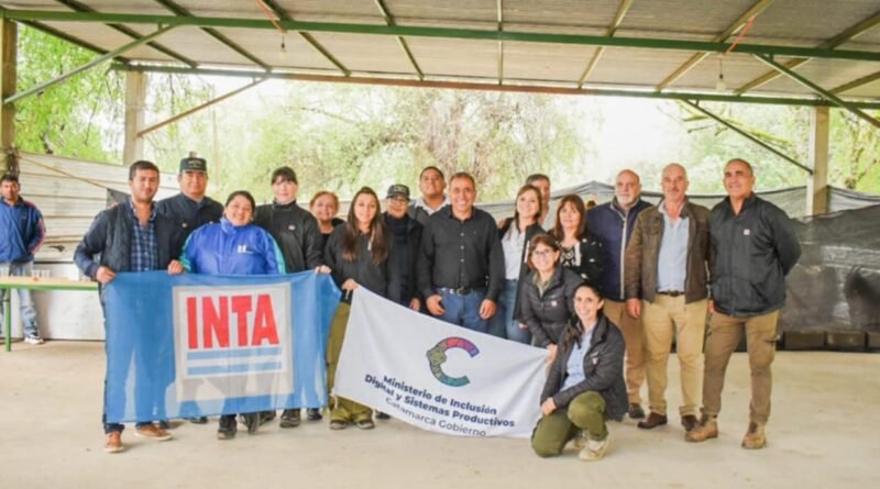 Productores caprinos del departamento Ancasti participaron de una jornada sobre el manejo del ganado