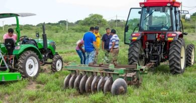 Finalizó la primera capacitación en manejo y mantenimiento preventivo de tractores