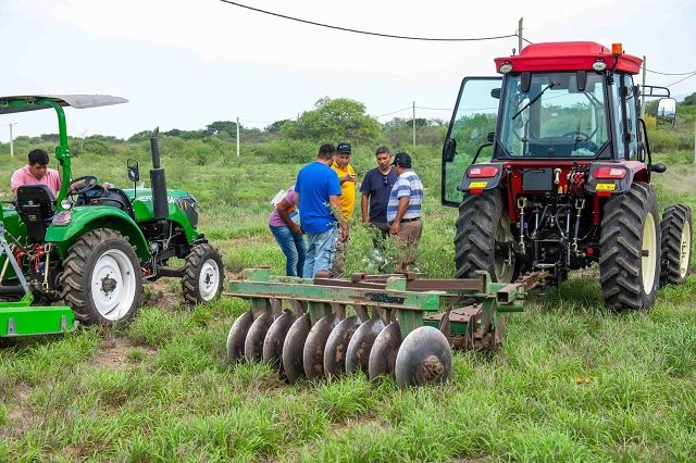 Finalizó la primera capacitación en manejo y mantenimiento preventivo de tractores