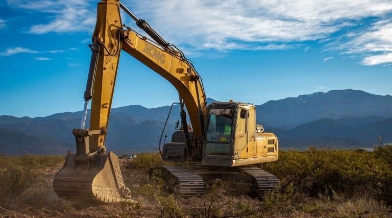 Operadores de maquinaria vial del Campus de Entrenamiento Laboral realizarán sus prácticas en proyecto minero